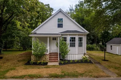17 Norfolk Ave