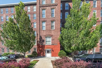 52 Lawrence Dr #507 1