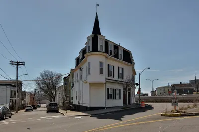 152 Cross Street 1