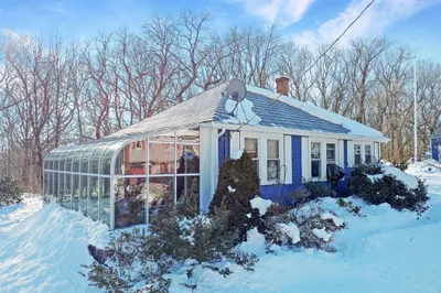 62 Lois Street 1