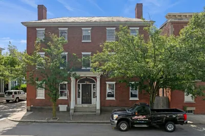 401 Essex St 1