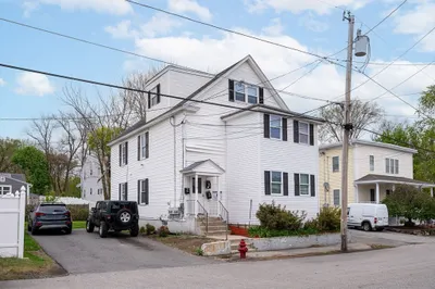 118 Lafayette St 1