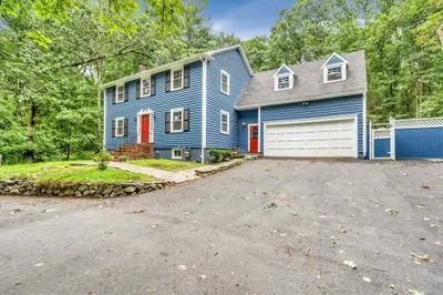 821 Boston Post Rd 1