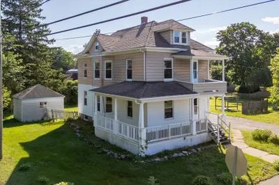 142 Parsons St