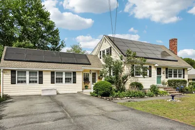 62 Charme Rd 1