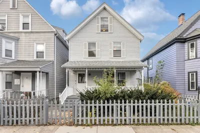 10 Marmion Street