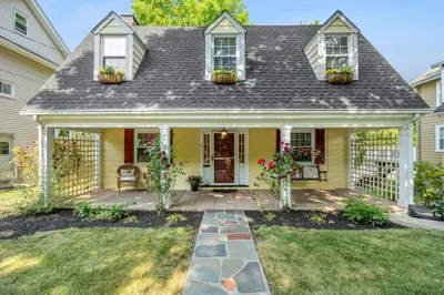 70 Parklawn Rd 1
