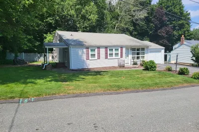 3 Park Dr