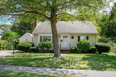 132 Lincoln St 1