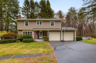 16 Pine Arden Dr 1
