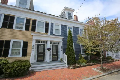 12 Tremont St #12