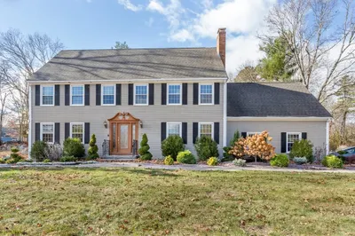 6 Fox Run Road 1
