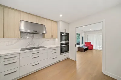 48 Winthrop Rd 1