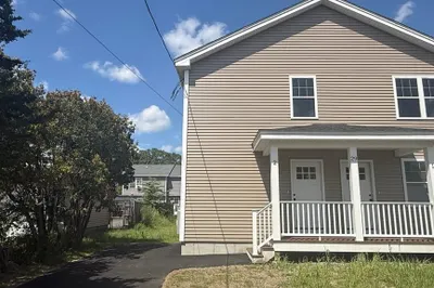 29 Lynn St #2 1