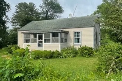 51 Bridle Rd 1