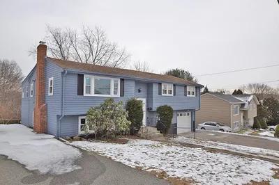 16 Cedar Ave