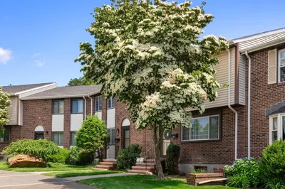 399 Pond Street #G6 1