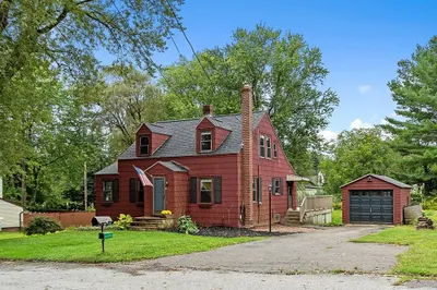 10 Coolidge Avenue