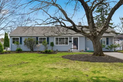 19 Brookfield Circle