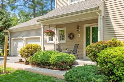 8 Stonegate Lane #8 1