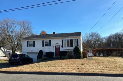 10 Upland Road
