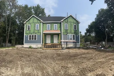 74 Franklin St #2