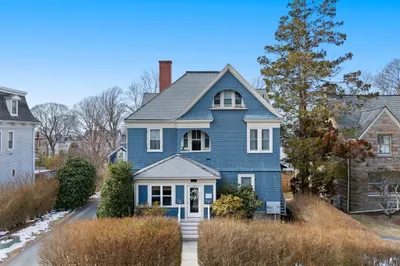 52 Underwood St