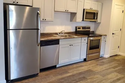 576 South Ave #4