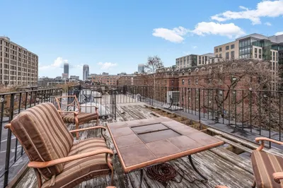 102 E Brookline St #4 1
