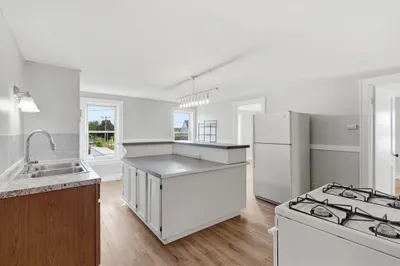 293 Clemente St #3R 1