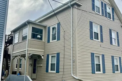 15 Burnside St #2 1