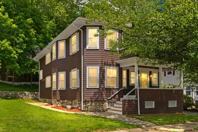 31 Sears Ave 1