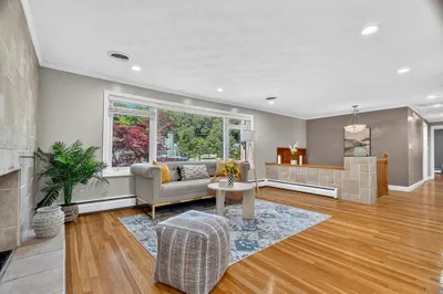 32 Bobolink Rd 1