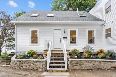 15 Field Ave