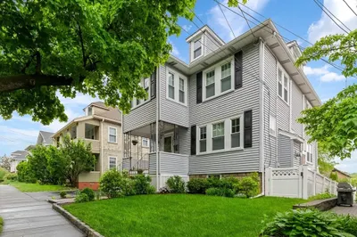 121 Lexington St