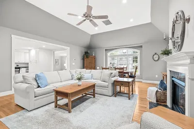 4 Churchill Road 1