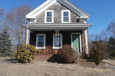 423 W. Chestnut St 1