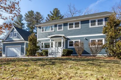 9 Beaver Brook Rd