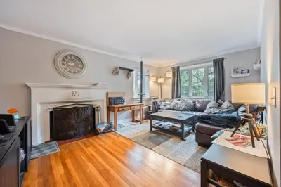 543 Centre St #2