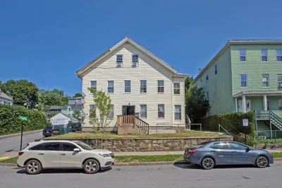19 Elizabeth St