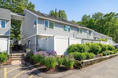 37 Meadow Pond Dr #J 1