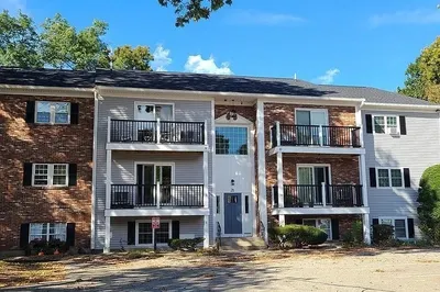 21 Chapel Hill Dr #1