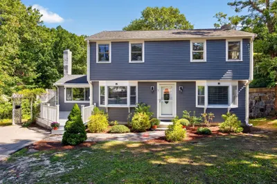 1 Seneca Lane 1