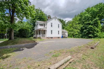 332 S Silver Ln 1