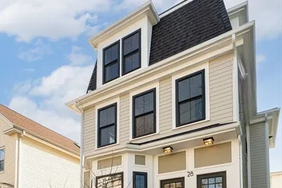 28 Brook St #1