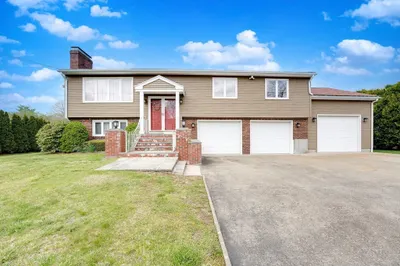 65 Mohawk Dr 1