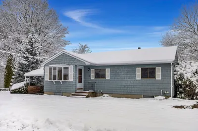 6 Laurine Rd
