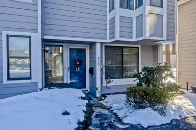 429 Nassau Dr #429 1