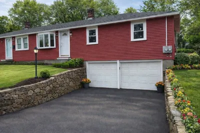 23 Rhodes Cir #1