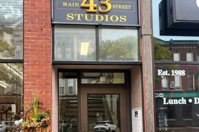 43 Main St #3